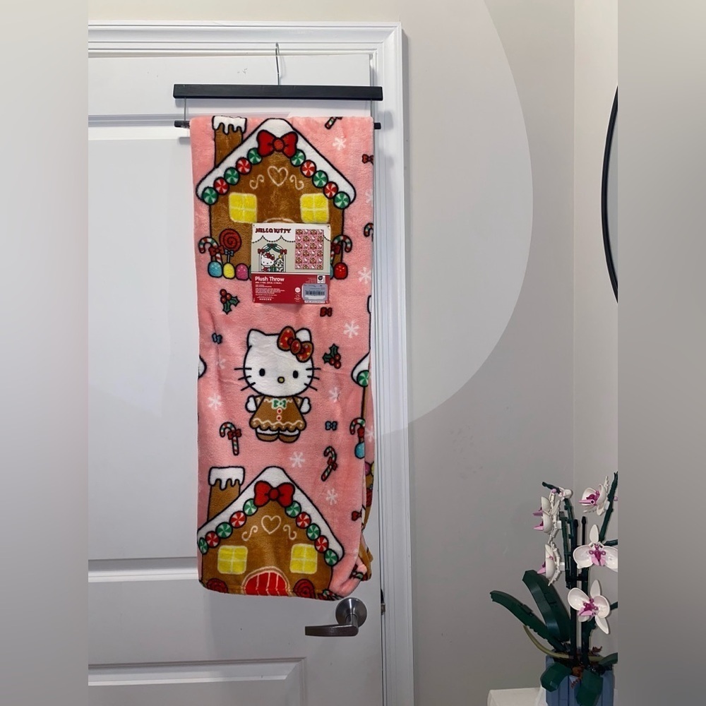 Hello kitty Gingerbread Christmas blanket.